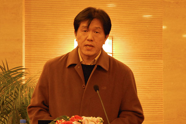 建設(shè)部科技委委員、北京林業(yè)大學(xué)教授、博士生導(dǎo)師朱建寧