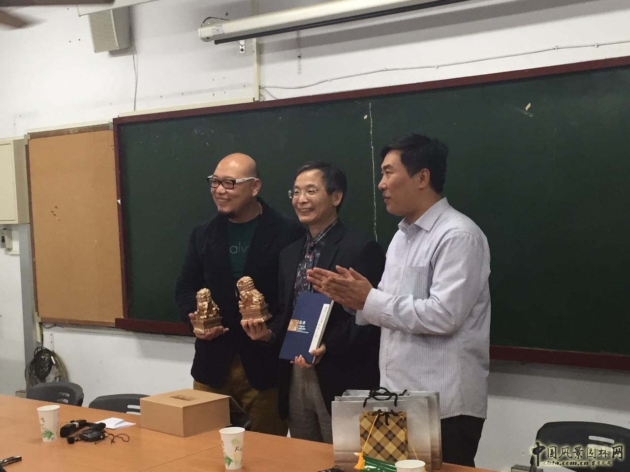 臺灣園林專業(yè)考察團參觀訪問東海大學