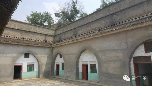 清華大學(xué)建筑設(shè)計(jì)院牛莊窯洞工作營(yíng)地啟動(dòng)