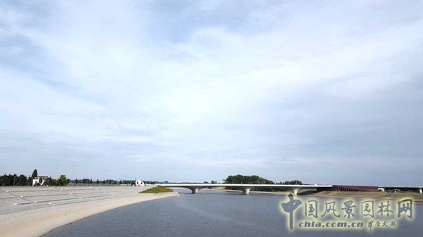 8月26日頭條：荷蘭內(nèi)梅亨市瓦爾河空間恢復項目賞析