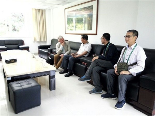 澳大利亞植物學家訪問梧桐山風景名勝區