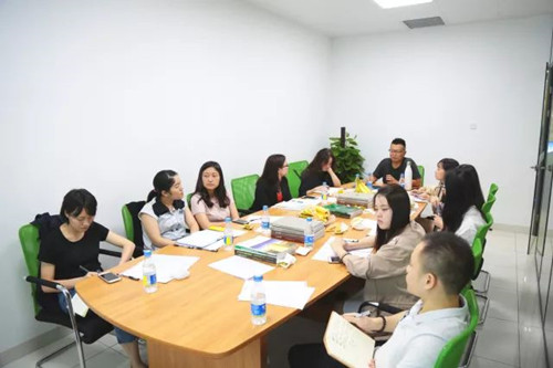研究生工作站企業(yè)導(dǎo)師分享會走進(jìn)文科園林