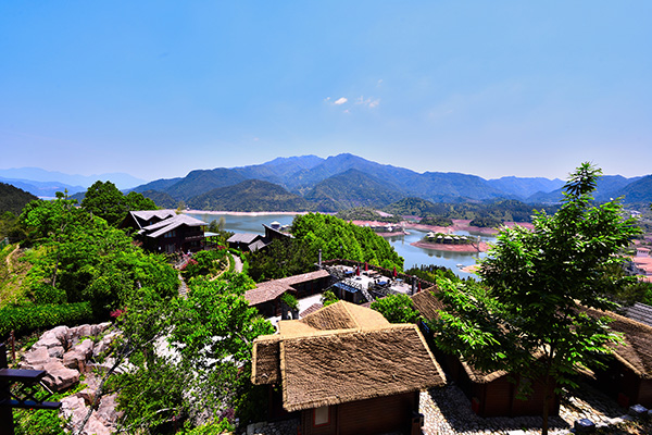 對(duì)民宿進(jìn)行法律界定，使其合法經(jīng)營(yíng)健康發(fā)展
