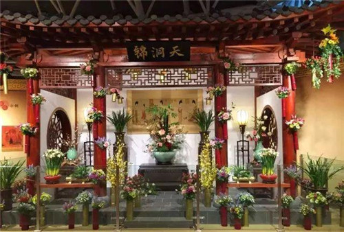中國的插花技藝卻比其早出現千年！